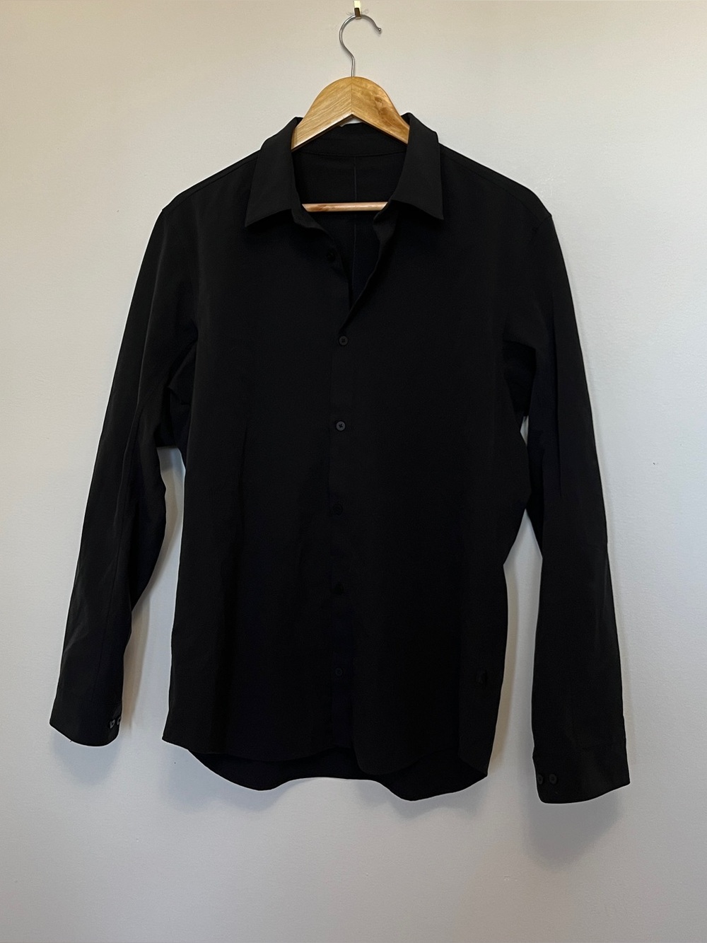 Men's Classic Black Long-Sleeve Dress Shirt